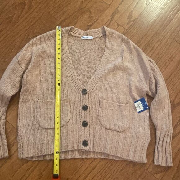 NWT Arizona Jean Co. Size small oversized button up sweater, beige/camel color. - Picture 6 of 11